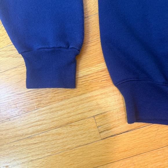 💙 Vintage 90s Embroidered Heart Crewneck Sweatshirt - Picture 7 of 8